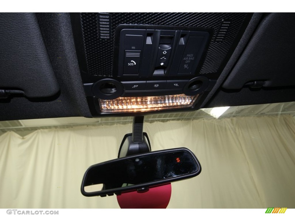 2014 BMW X6 M M xDrive Controls Photo #83770172