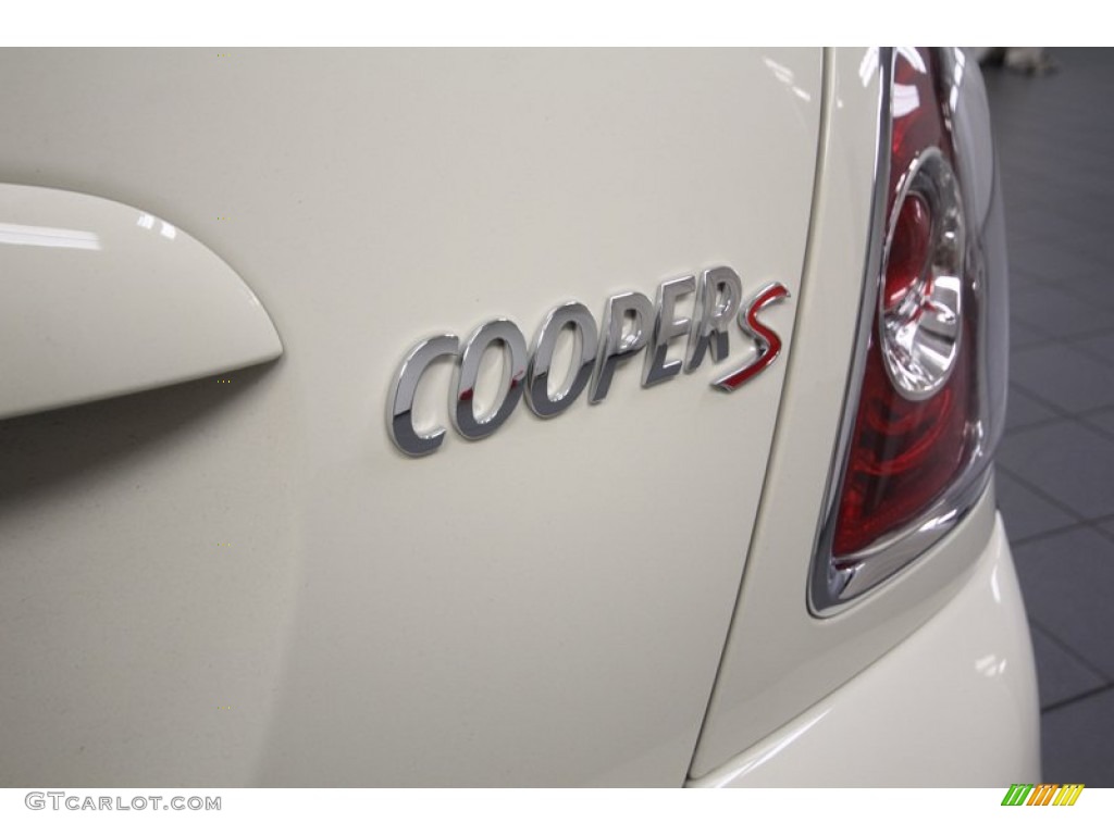 2013 Cooper S Coupe - Pepper White / Carbon Black photo #27