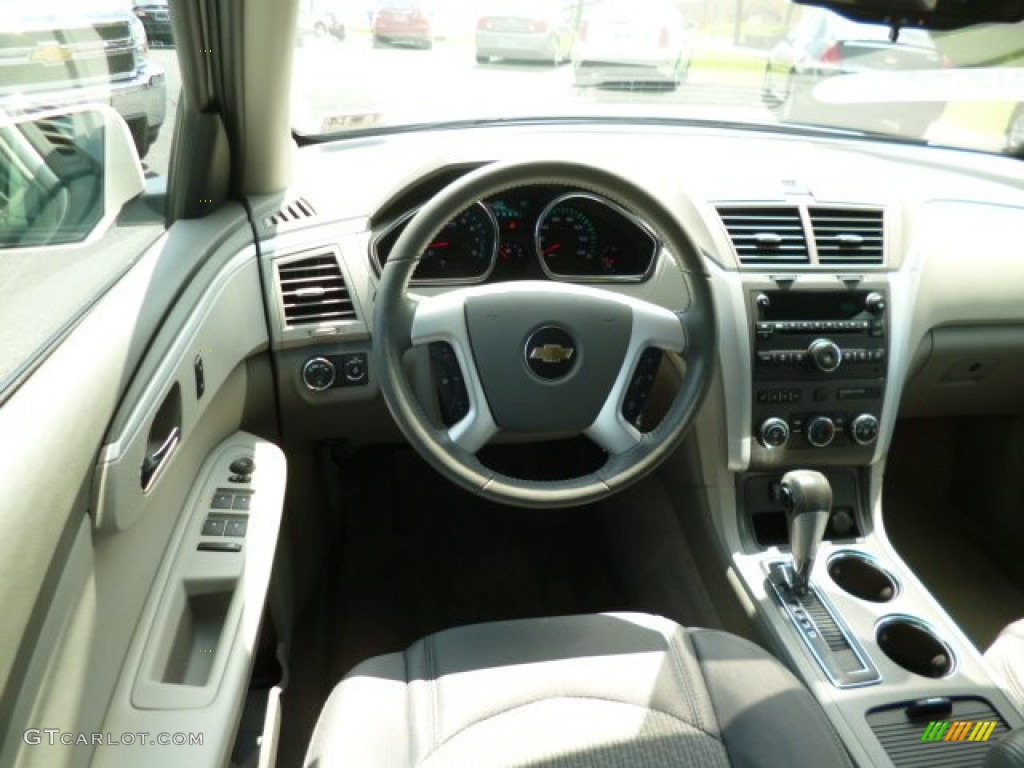 2012 Traverse LT AWD - White / Dark Gray/Light Gray photo #15