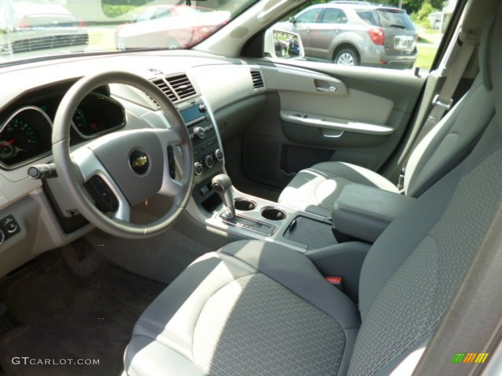 2012 Traverse LT AWD - White / Dark Gray/Light Gray photo #17