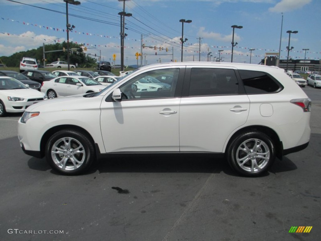 Diamond White Pearl 2014 Mitsubishi Outlander SE S-AWC Exterior Photo #83776501