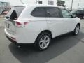 2014 Diamond White Pearl Mitsubishi Outlander SE S-AWC  photo #6