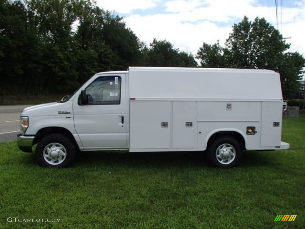 Oxford White 2013 Ford E Series Cutaway E350 Commercial Utility Truck Exterior Photo #83776637