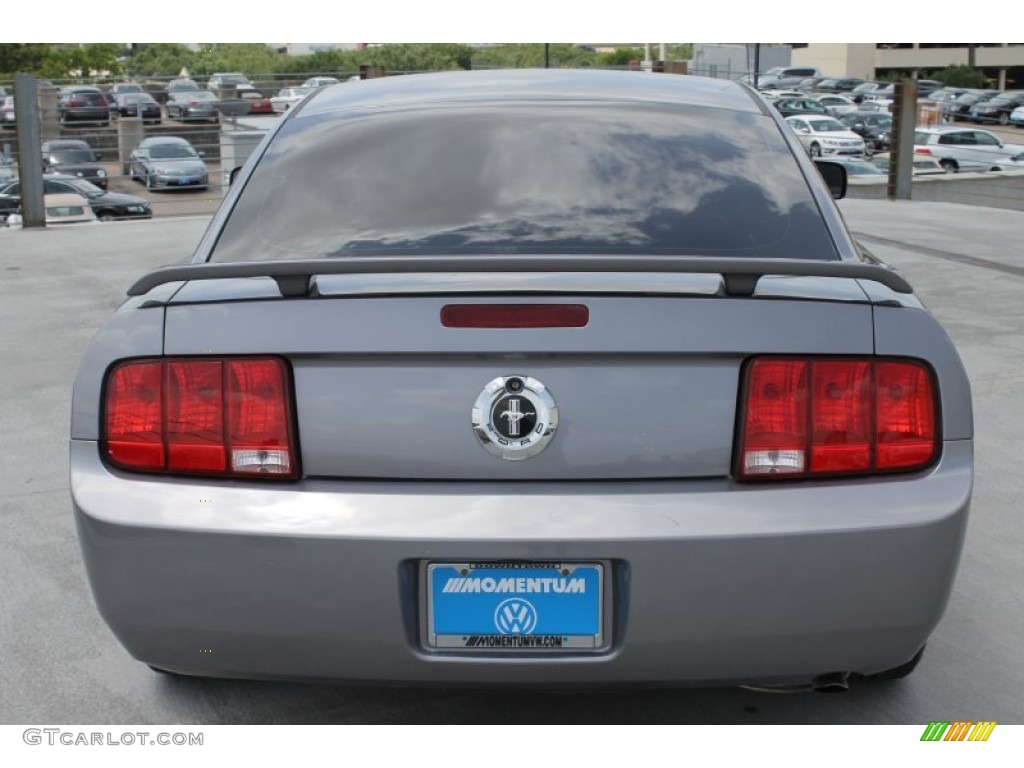 2006 Mustang V6 Premium Coupe - Tungsten Grey Metallic / Black photo #8