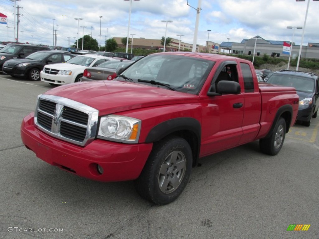 Flame Red 2005 Dodge Dakota SLT Club Cab 4x4 Exterior Photo #83778083