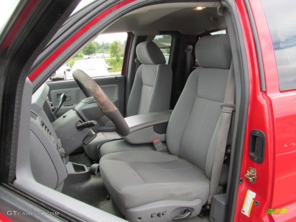 2005 Dodge Dakota SLT Club Cab 4x4 Front Seat Photo #83778241