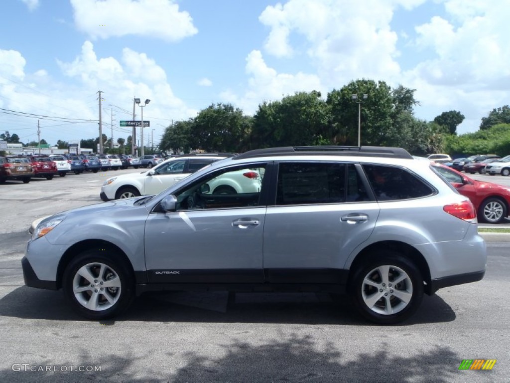2014 Outback 3.6R Limited - Ice Silver Metallic / Black photo #3