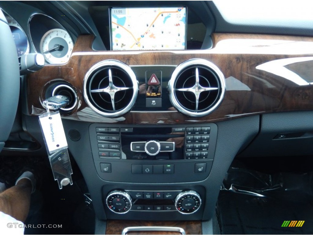 2014 Mercedes-Benz GLK 350 Controls Photo #83780149