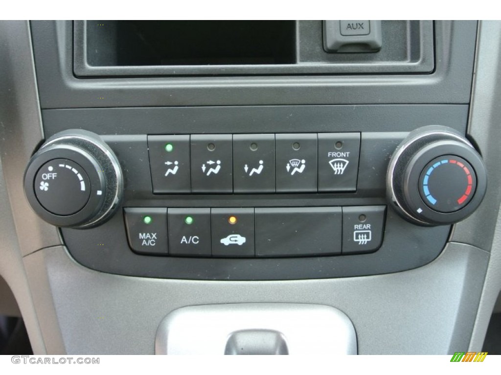 2010 Honda CR-V LX Controls Photos