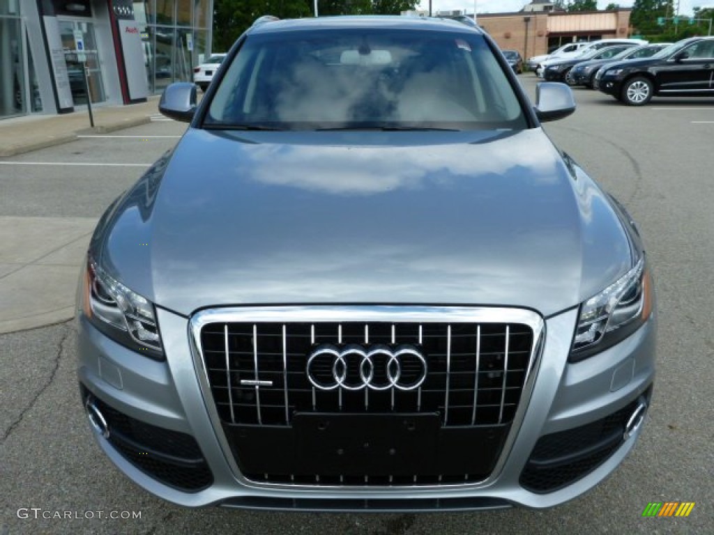 Quartz Grey Metallic 2011 Audi Q5 3.2 quattro Exterior Photo #83783302