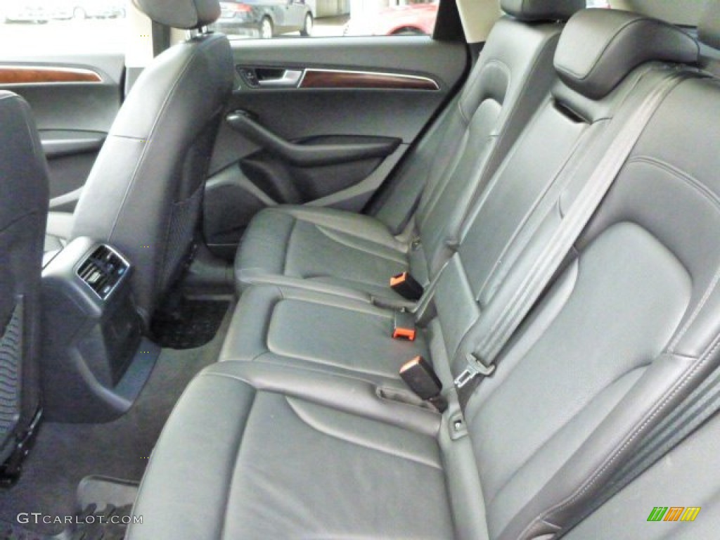 Black Interior 2011 Audi Q5 3.2 quattro Photo #83783374