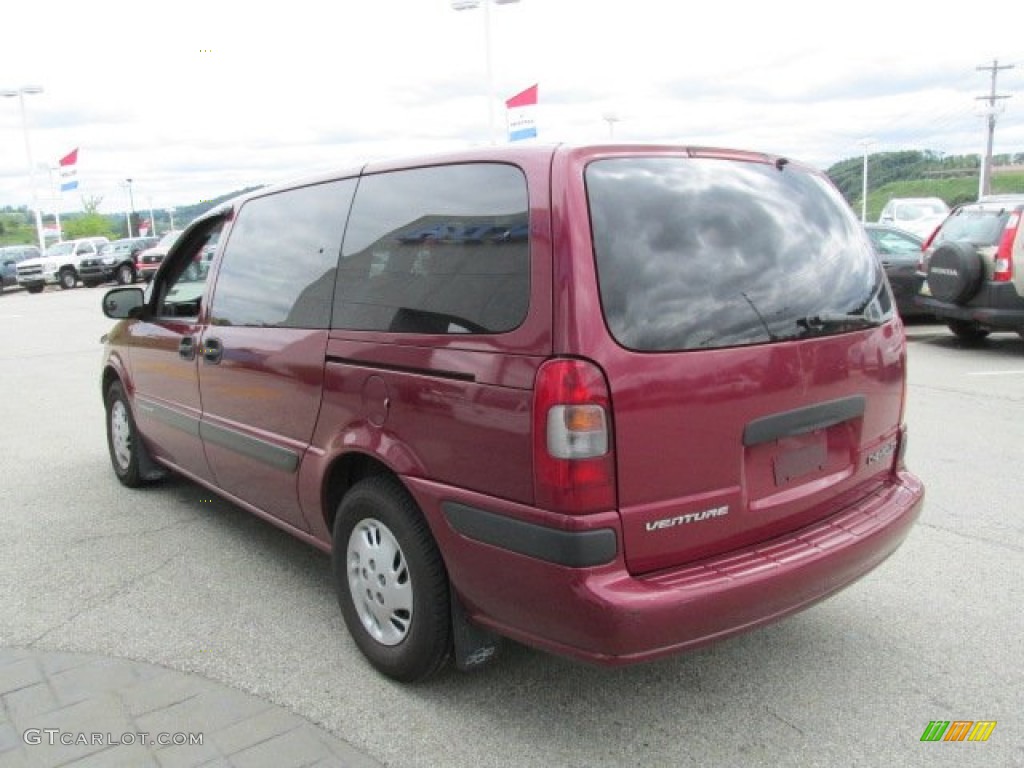 2004 Venture Plus - Sport Red Metallic / Medium Gray photo #6