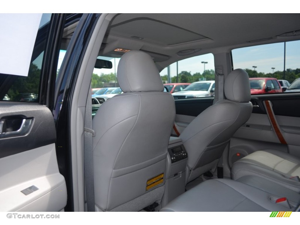 2010 Highlander Limited - Black / Ash photo #11