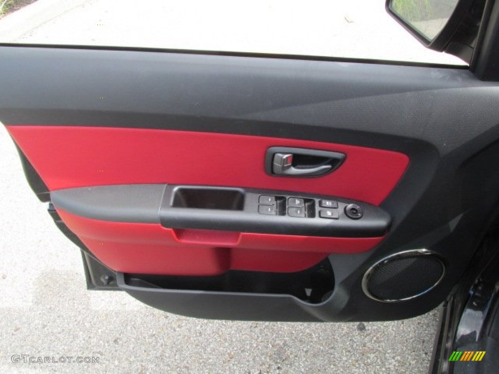 2011 Kia Soul Sport Red/Black Sport Leather Door Panel Photo #83787430