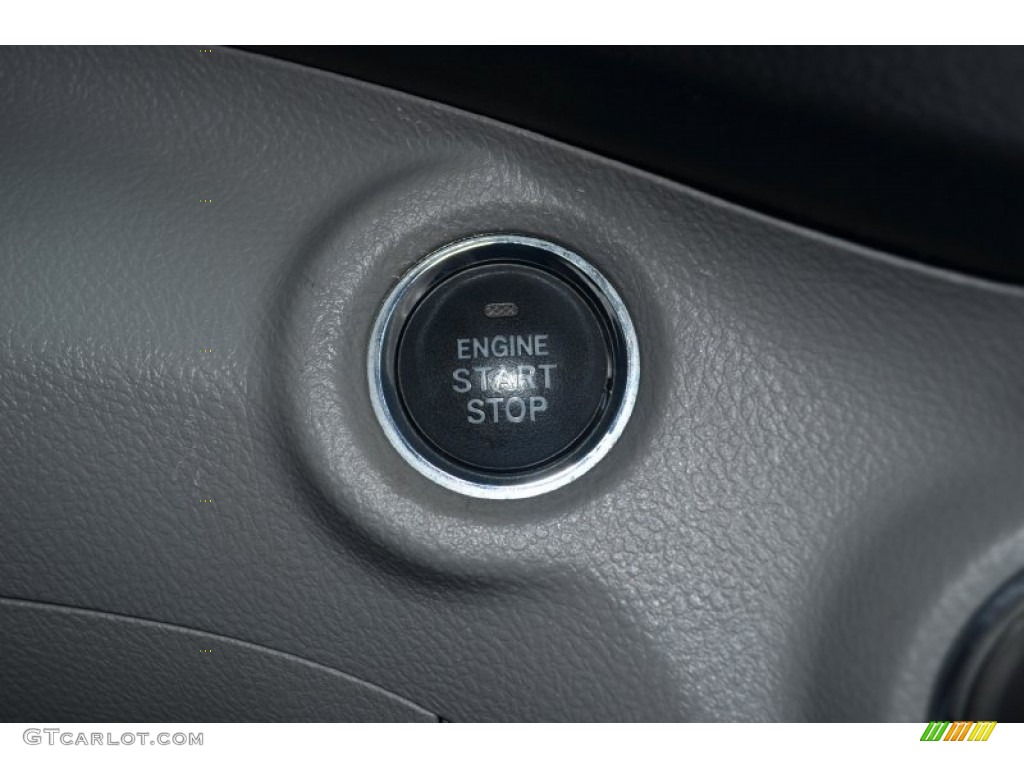 2010 Highlander Limited - Black / Ash photo #28