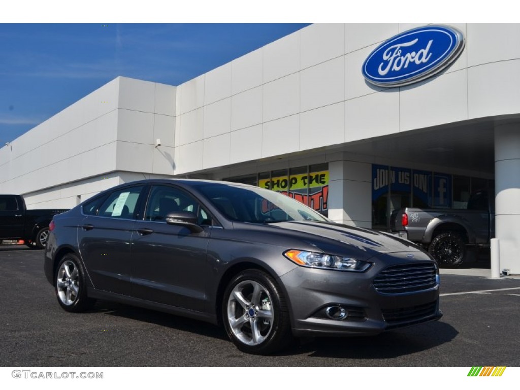 2013 Fusion SE 1.6 EcoBoost - Sterling Gray Metallic / SE Appearance Package Charcoal Black/Red Stitching photo #1