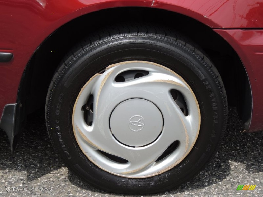 1999 Toyota Corolla LE Wheel Photos