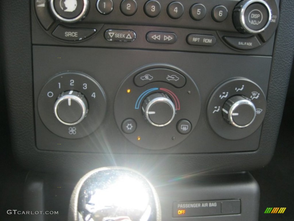 2008 Pontiac G6 V6 Sedan Controls Photo #83791873