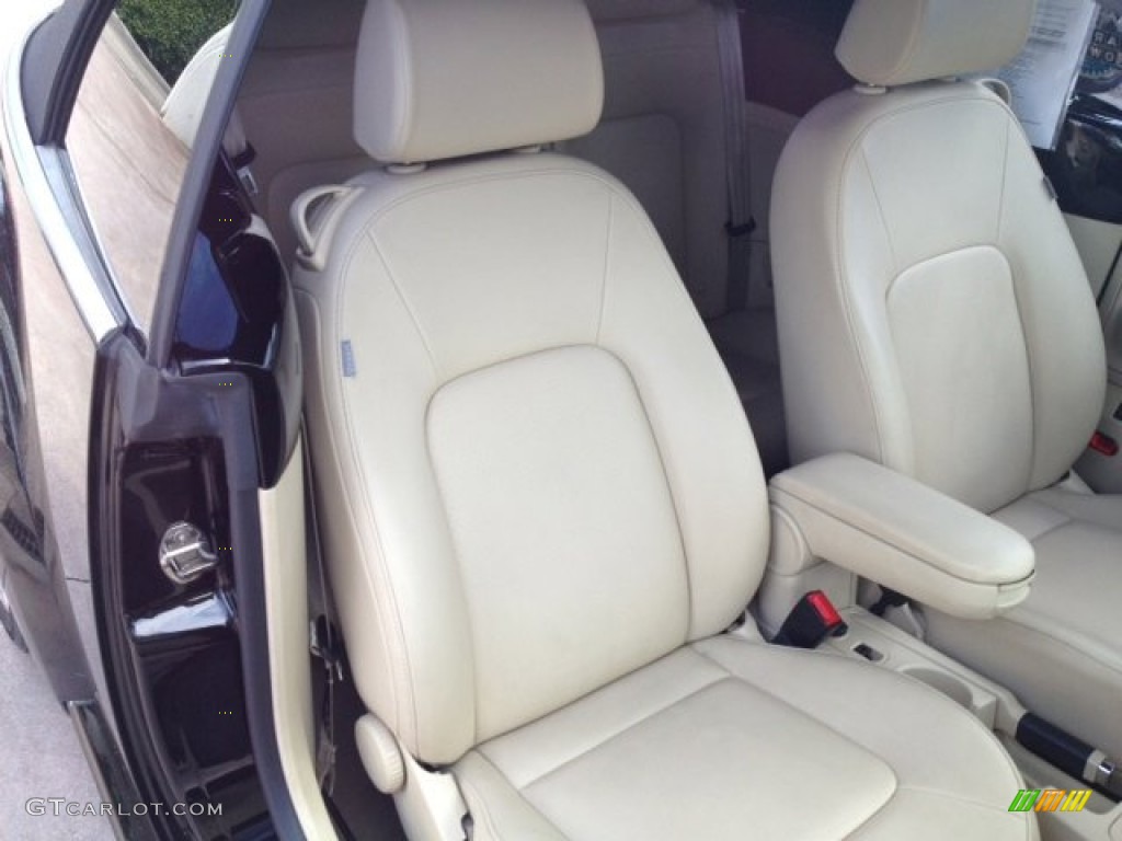 2010 Volkswagen New Beetle 2.5 Convertible Front Seat Photo #83795839