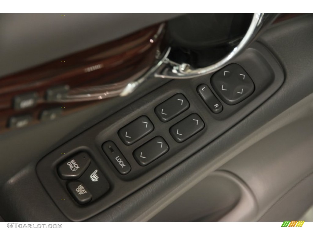 2001 DeVille DTS Sedan - Sterling Silver / Dark Gray photo #4
