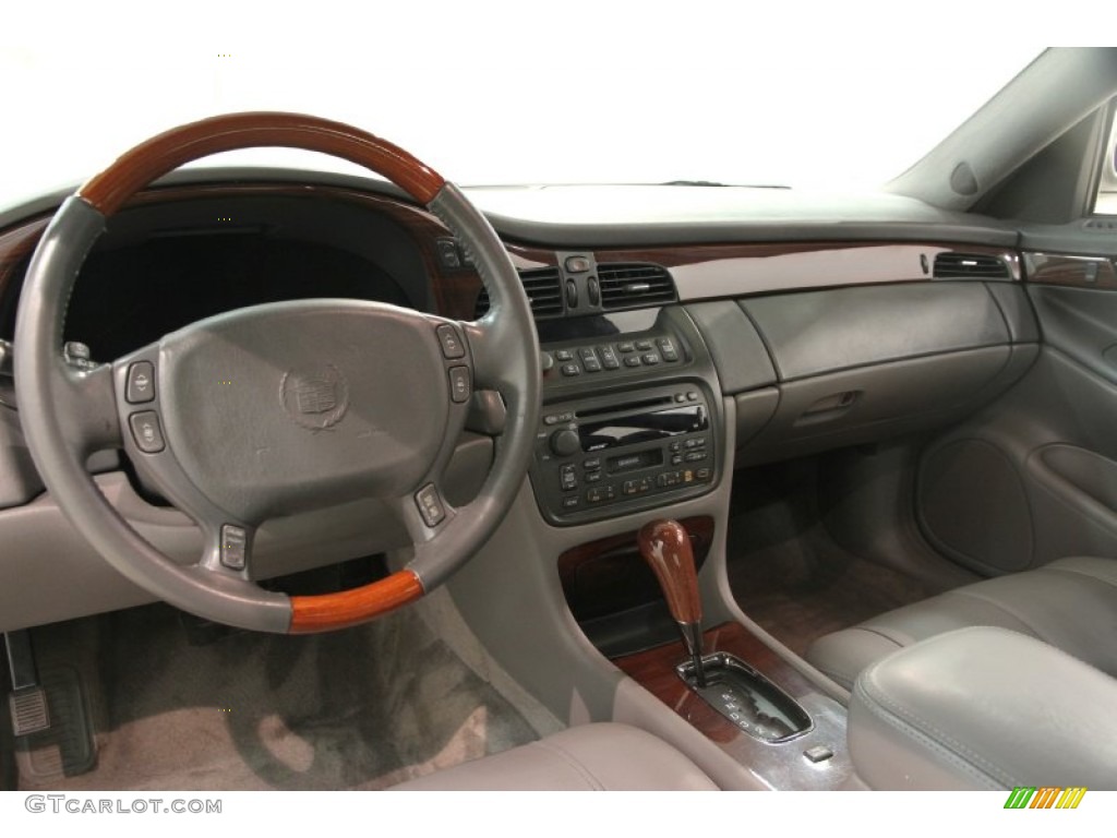 2001 DeVille DTS Sedan - Sterling Silver / Dark Gray photo #7