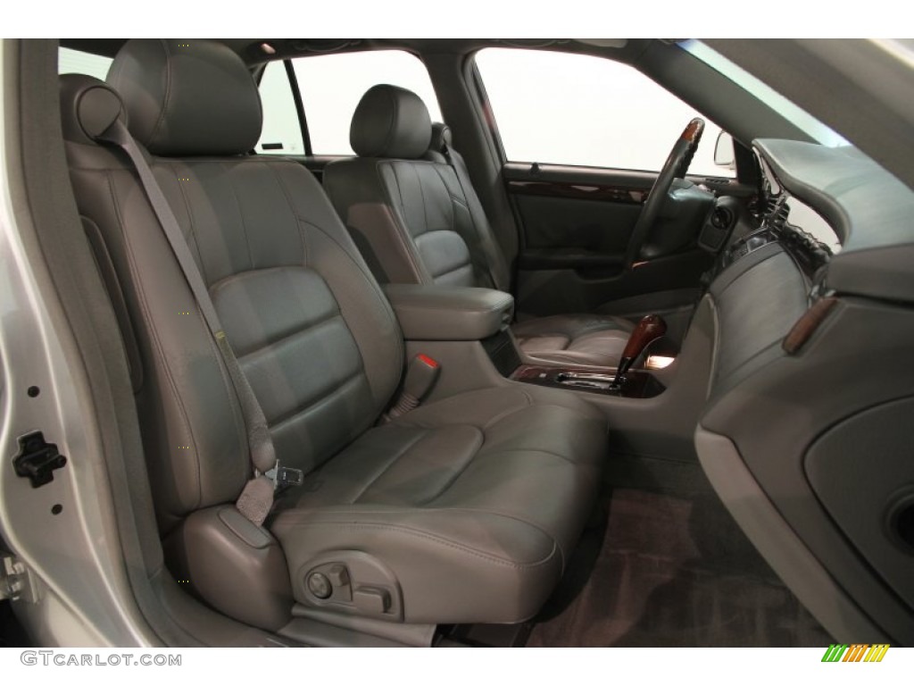 2001 DeVille DTS Sedan - Sterling Silver / Dark Gray photo #15