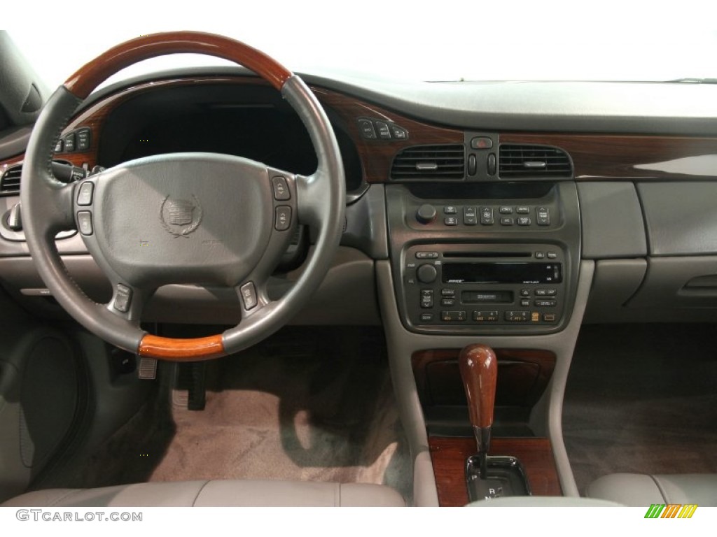 2001 DeVille DTS Sedan - Sterling Silver / Dark Gray photo #19