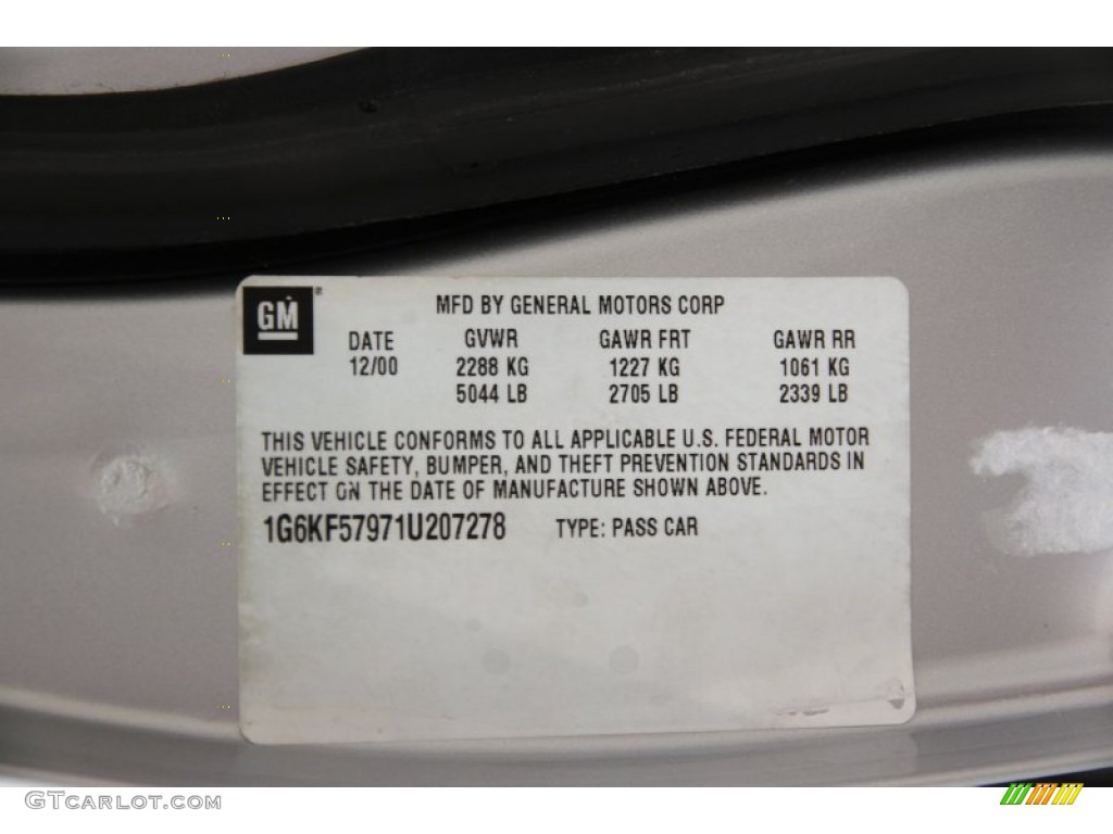 2001 DeVille DTS Sedan - Sterling Silver / Dark Gray photo #24