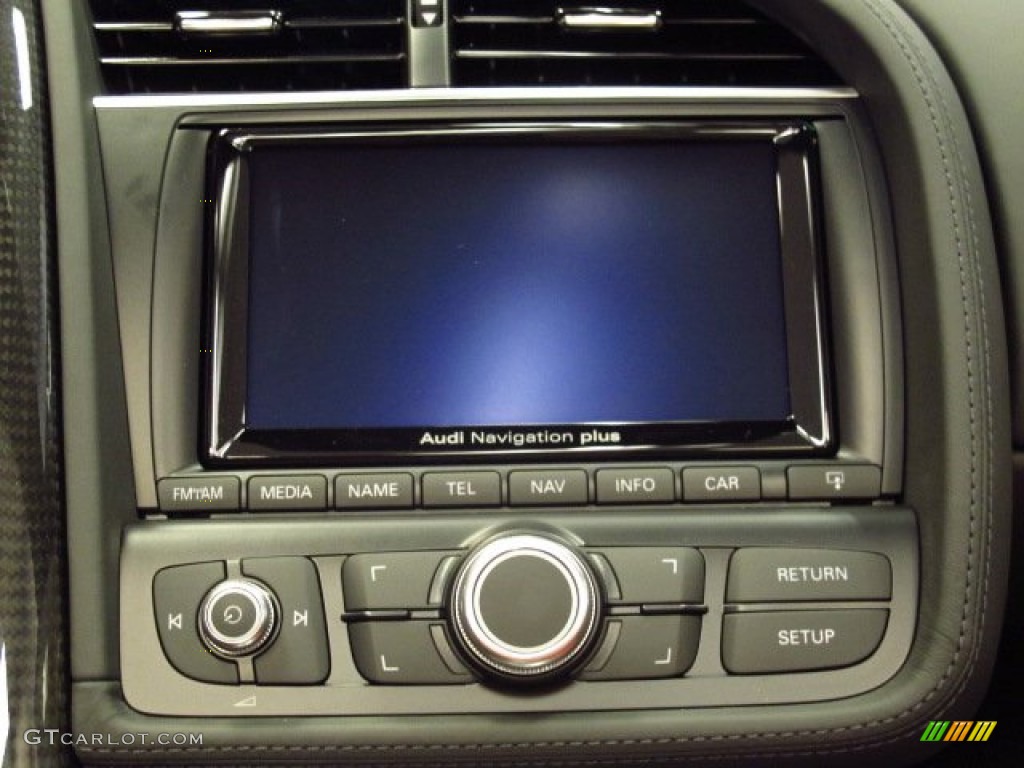 2014 Audi R8 Spyder V10 Controls Photo #83798077
