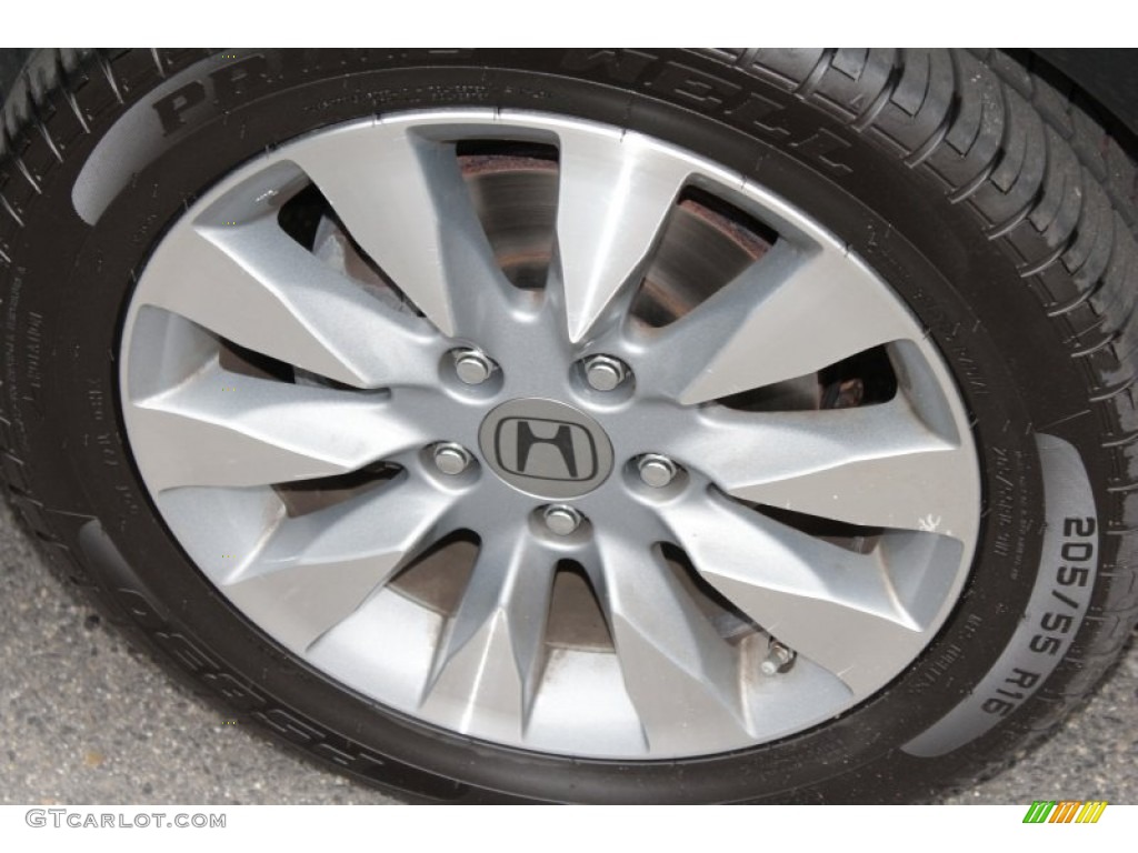 2011 Honda Civic EX Sedan Wheel Photos