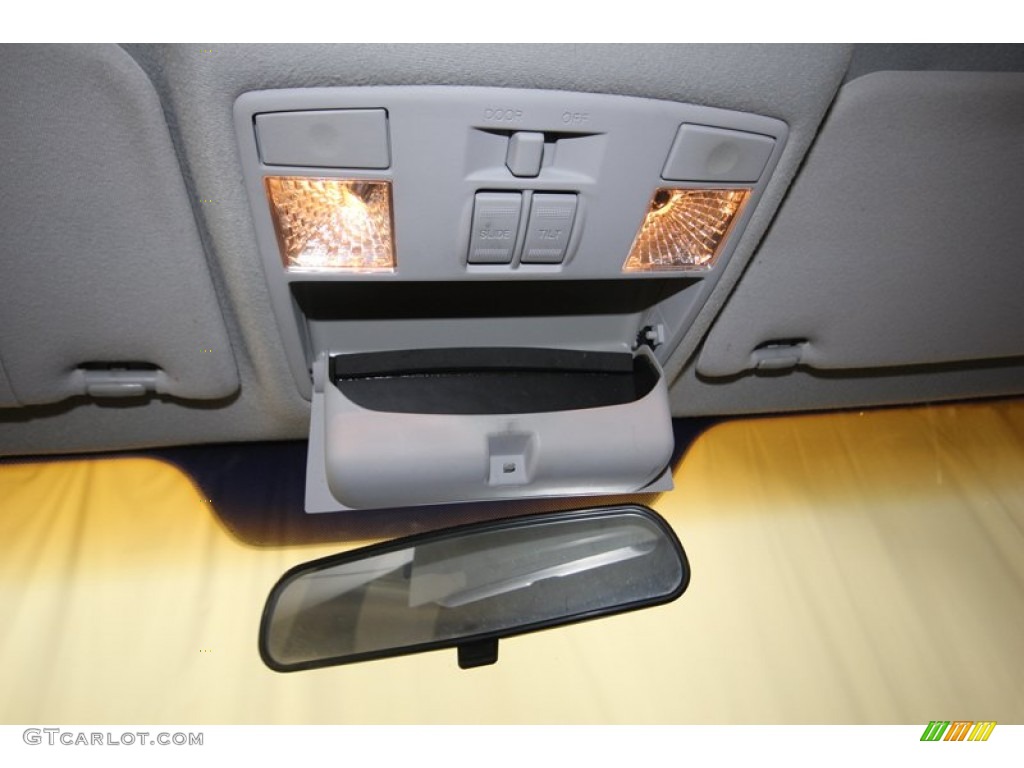 2003 Mazda MAZDA6 s Sedan Controls Photo #83799964