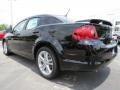 Black - Avenger SXT V6 Photo No. 2
