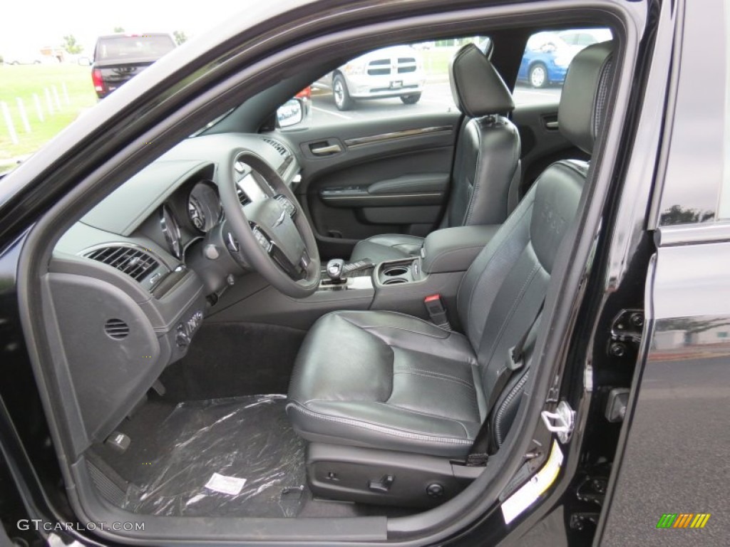 2013 Chrysler 300 C John Varvatos Limited Edition Front Seat Photo #83801461