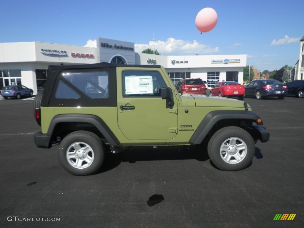 2013 Wrangler Sport 4x4 - Commando Green / Black photo #2