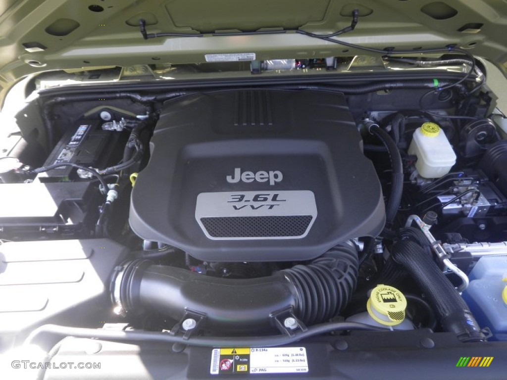 2013 Wrangler Sport 4x4 - Commando Green / Black photo #8