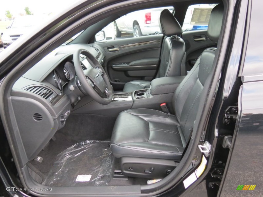 2013 Chrysler 300 C John Varvatos Limited Edition Front Seat Photo #83803831