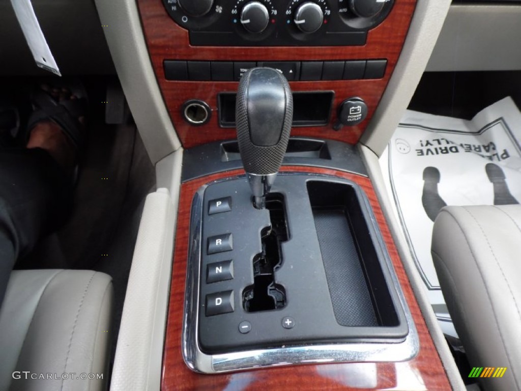 2005 Jeep Grand Cherokee Limited Transmission Photos
