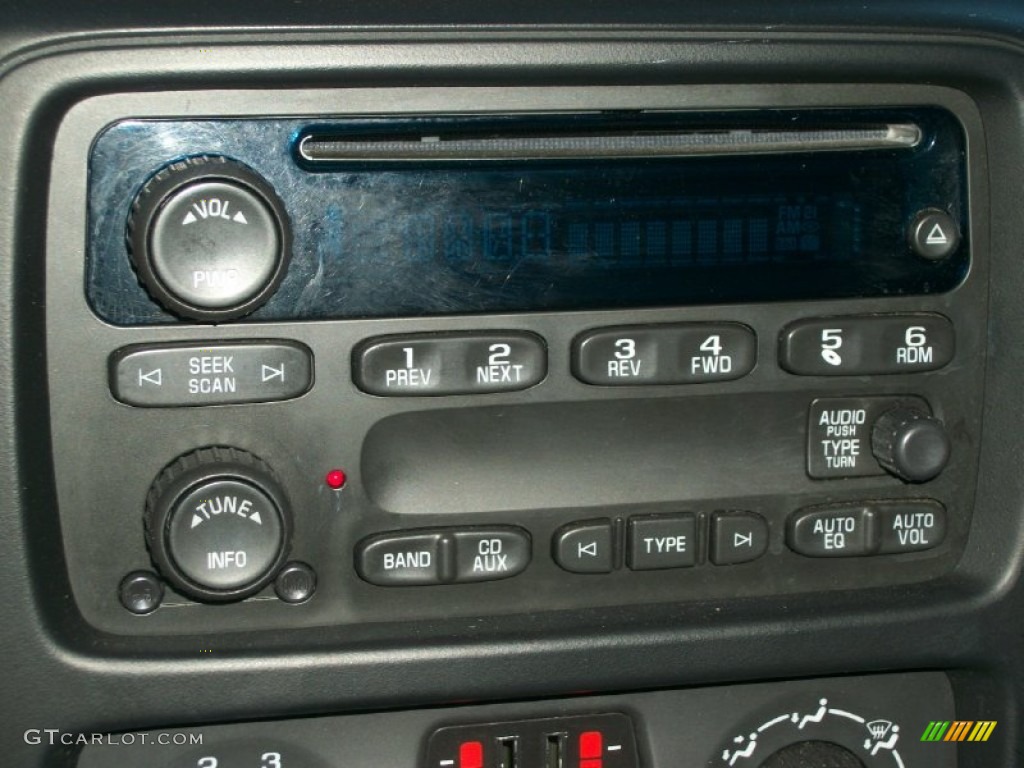 2006 Chevrolet TrailBlazer EXT LS Audio System Photos