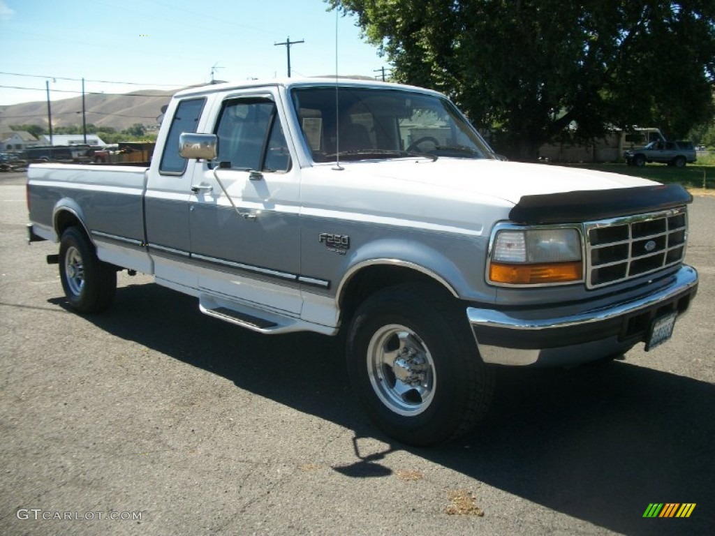 1996 F250 XLT Extended Cab - Oxford White / Grey photo #1