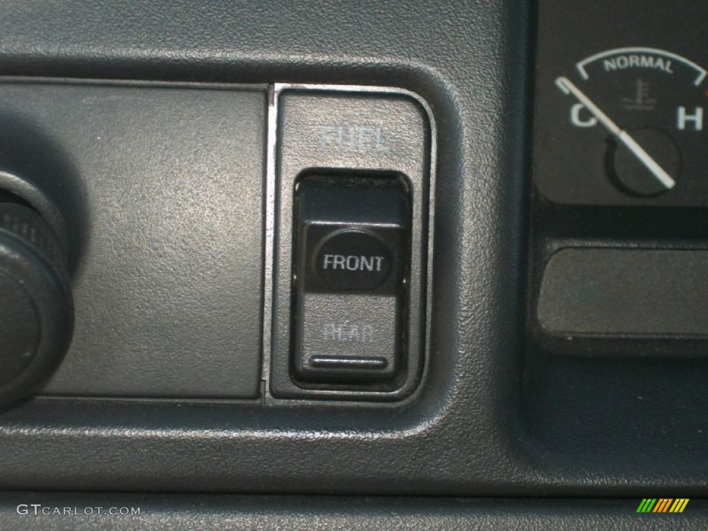 1996 F250 XLT Extended Cab - Oxford White / Grey photo #16