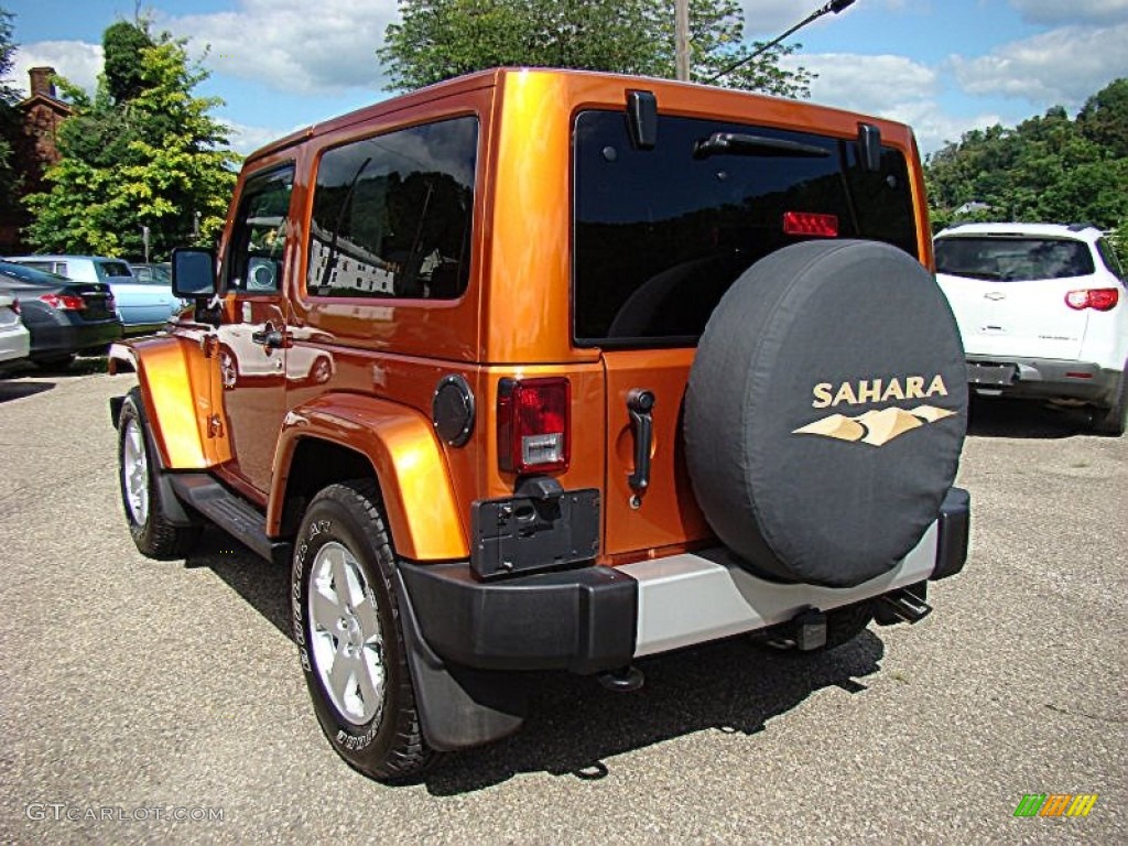 2011 Wrangler Sahara 4x4 - Mango Tango Pearl / Black photo #18