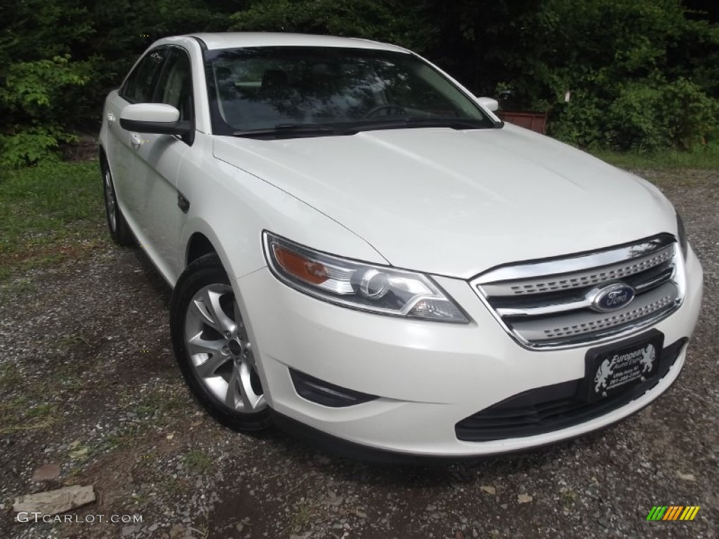 2010 Taurus SEL - White Platinum Metallic Tri-Coat / Light Stone photo #2