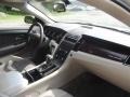 2010 White Platinum Metallic Tri-Coat Ford Taurus SEL  photo #15
