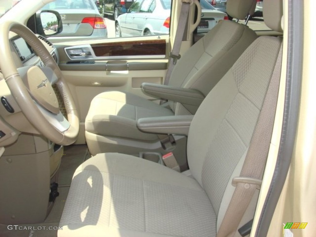 2010 Chrysler Town & Country Touring Front Seat Photo #83807641