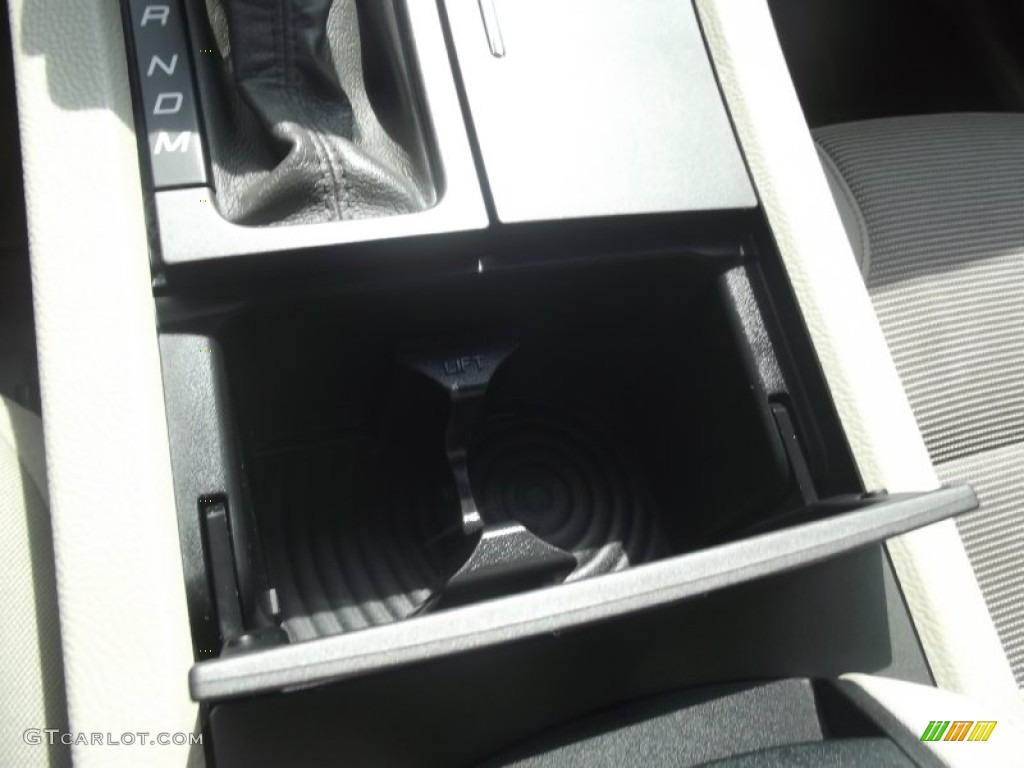 2010 Taurus SEL - White Platinum Metallic Tri-Coat / Light Stone photo #34