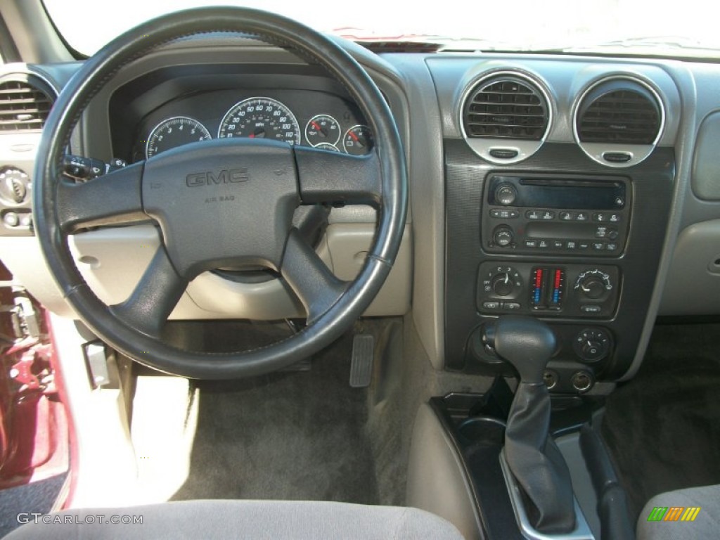 2004 GMC Envoy SLE 4x4 Dashboard Photos