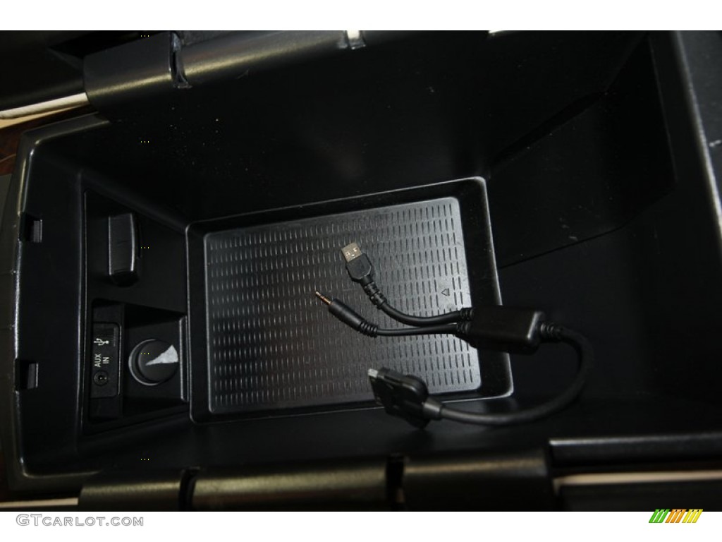 2011 X5 xDrive 35i - Titanium Silver Metallic / Oyster photo #27