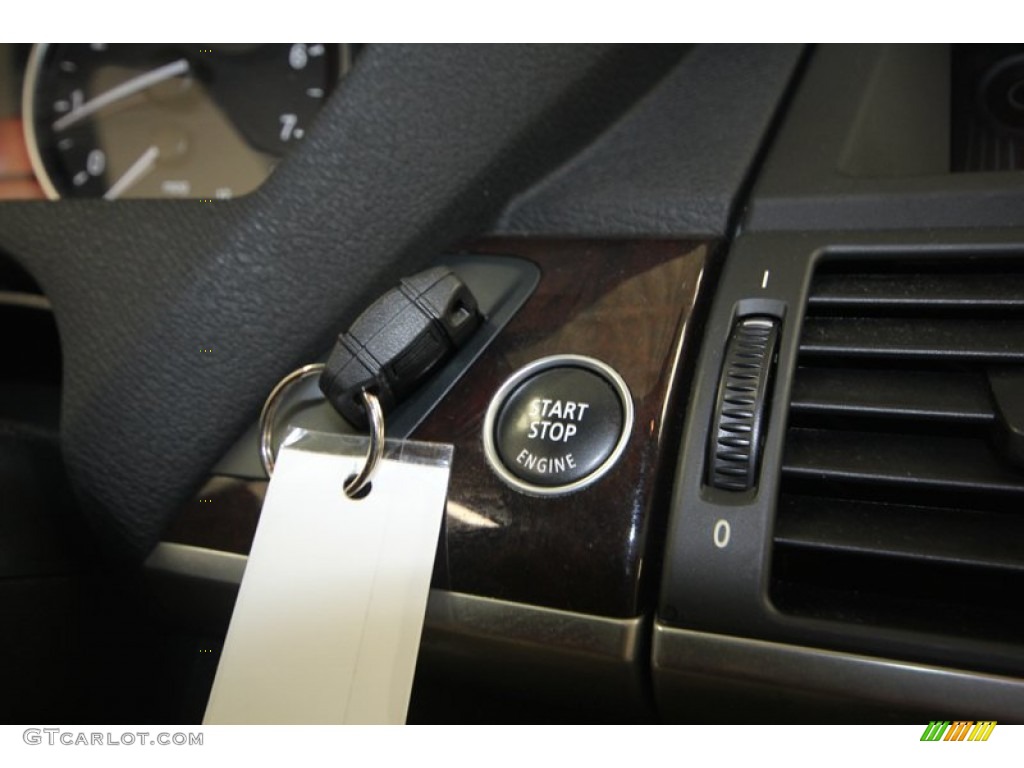 2011 X5 xDrive 35i - Titanium Silver Metallic / Oyster photo #28