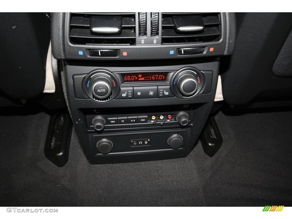 2011 X5 xDrive 35i - Titanium Silver Metallic / Oyster photo #37