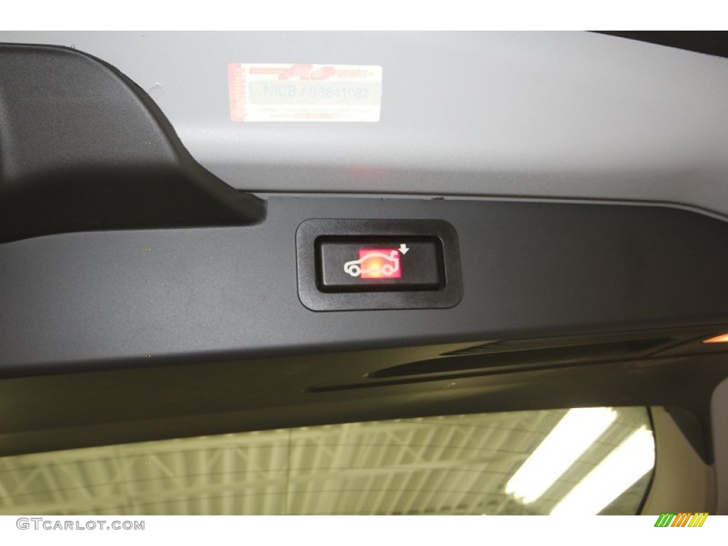 2011 X5 xDrive 35i - Titanium Silver Metallic / Oyster photo #39